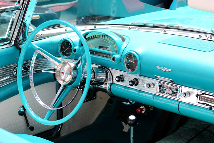 Tableau voiture bleu turquoise